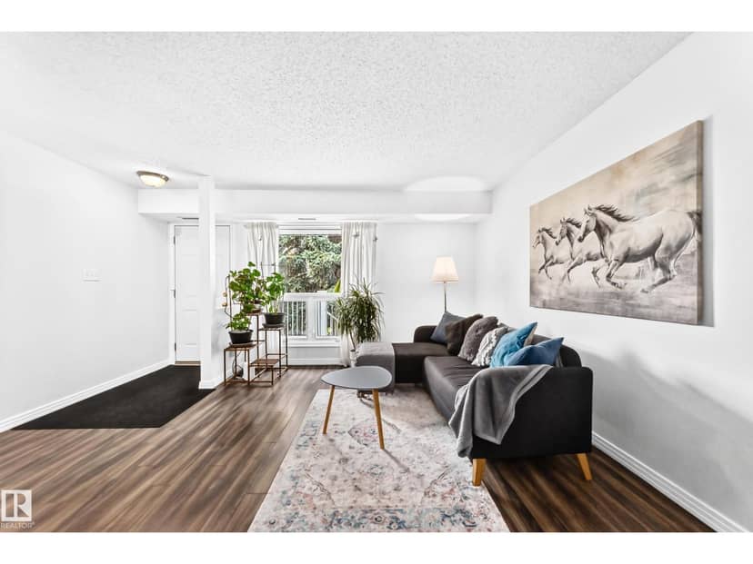 #49 2115 118 ST NW, Edmonton, photo 2