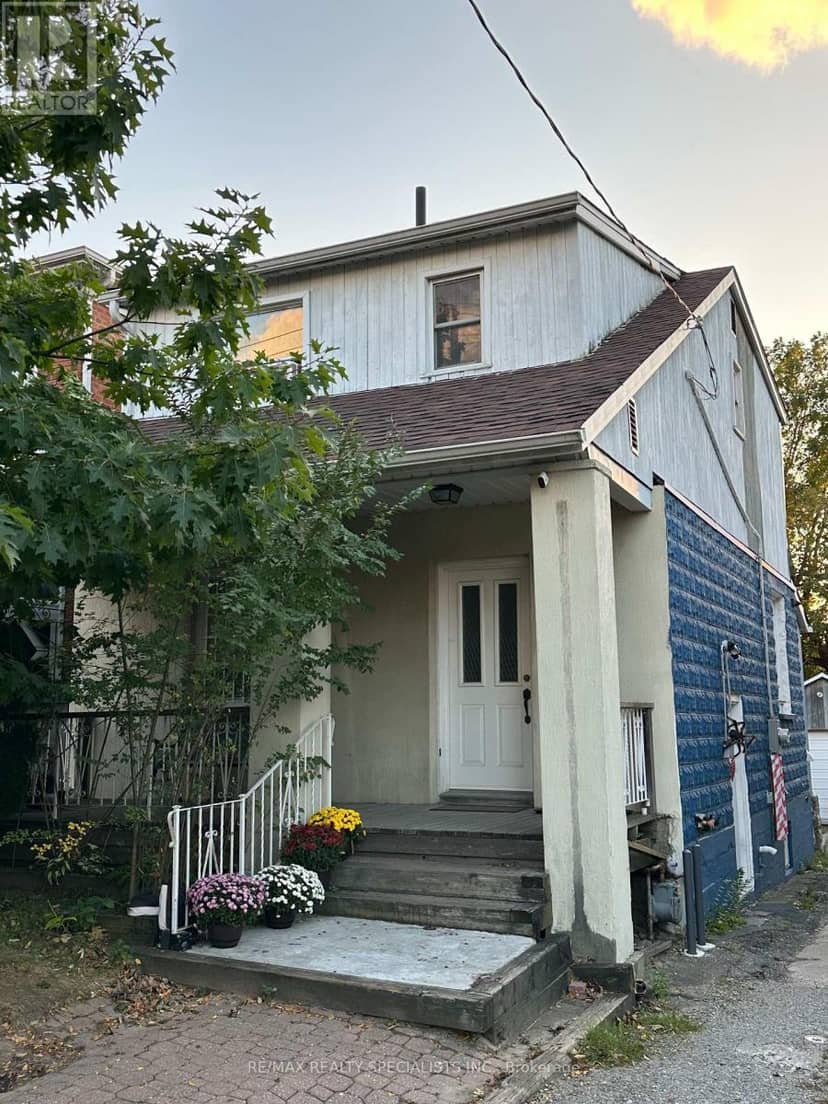 52A Rockcliffe Boulevard, Toronto