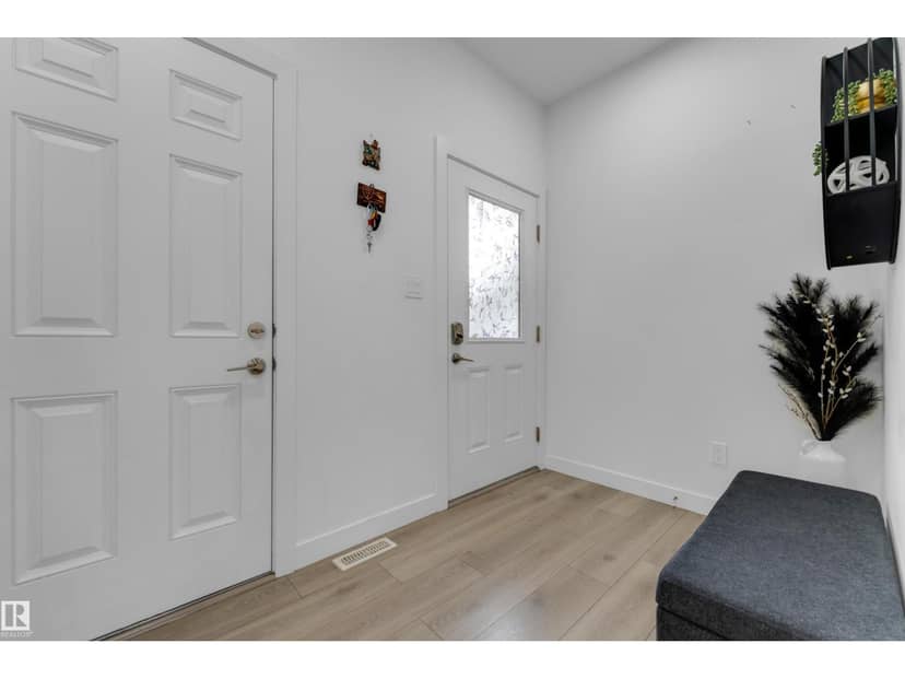 5230 Kinney Pl SW, Edmonton, photo 3