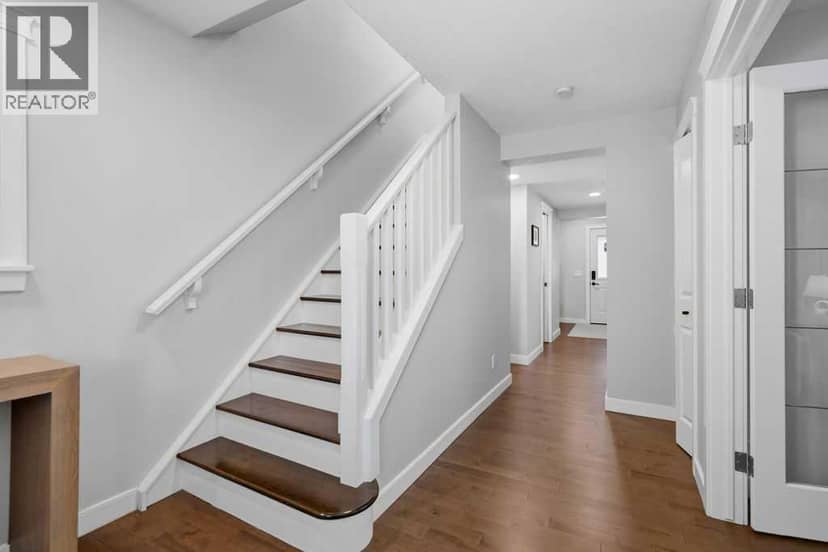 87 Couture Crescent SW, Calgary, photo 4