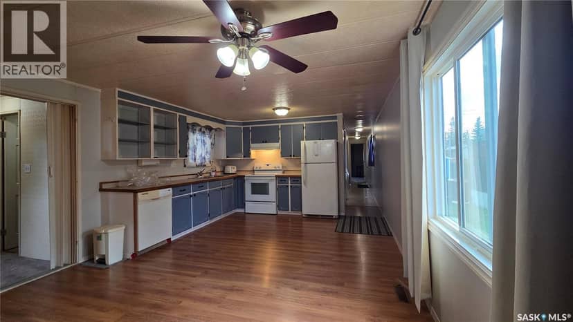 485 32nd STREET, Battleford, photo 2