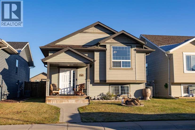 171 Long Close, Red Deer