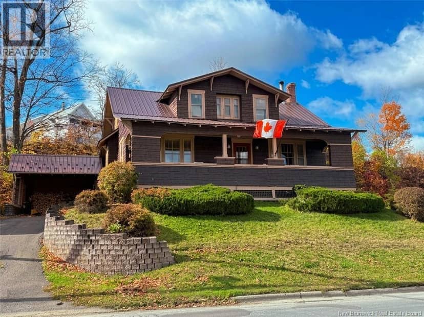 549 Main Street, Woodstock