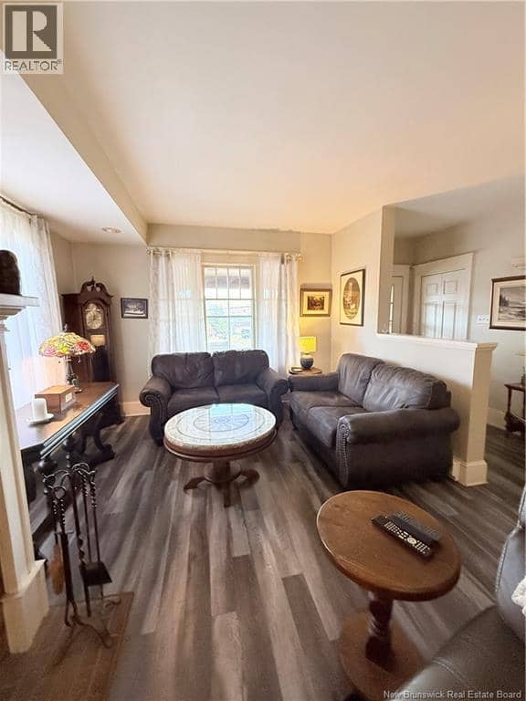 549 Main Street, Woodstock, photo 7