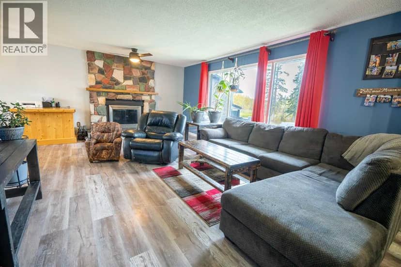 4716 49 Street, Caroline, photo 8