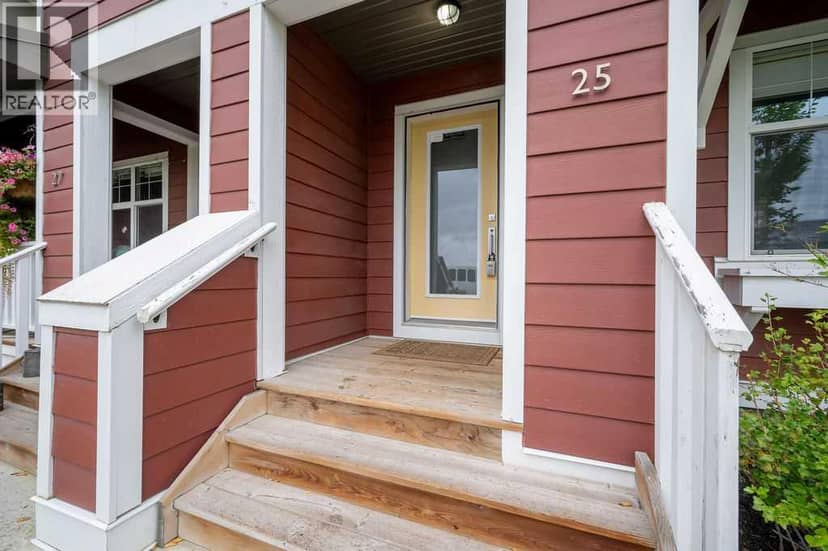 25 Marine Drive SE, Calgary, photo 3