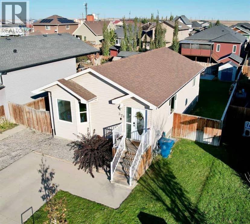 321 10B Street, Nobleford, photo 2