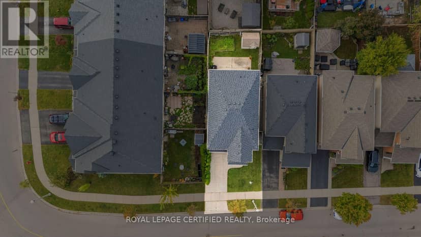 165 Palacebeach Trail, Hamilton, photo 2
