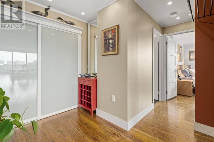 502 990 Mclean Street, Halifax, photo 5