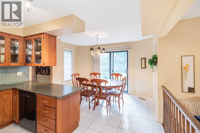 318 CAVENDISH Drive, Ancaster, photo 7