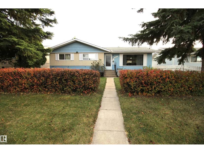 10711 102 ST, Westlock