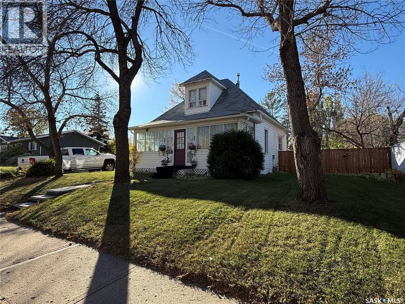 1721 99th STREET, North Battleford, photo 2