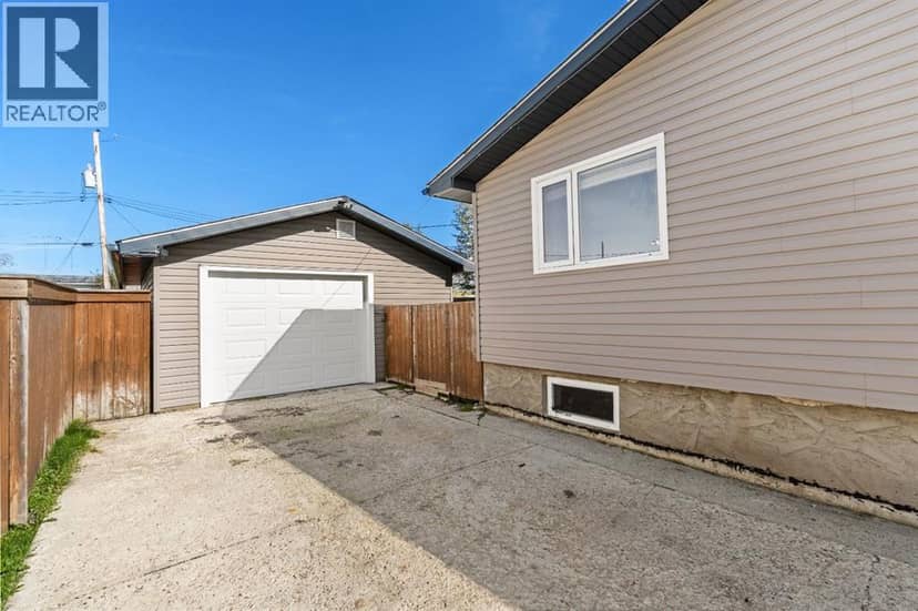 5010 North Avenue, Swan Hills, photo 2