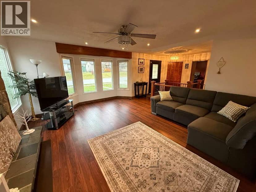 139 Cheviot Drive, Hinton, photo 5