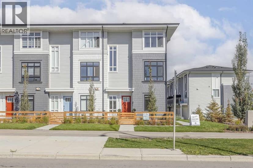 407 Belmont Avenue SW, Calgary