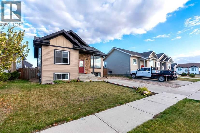1305 47A Avenue, Lloydminster, photo 3