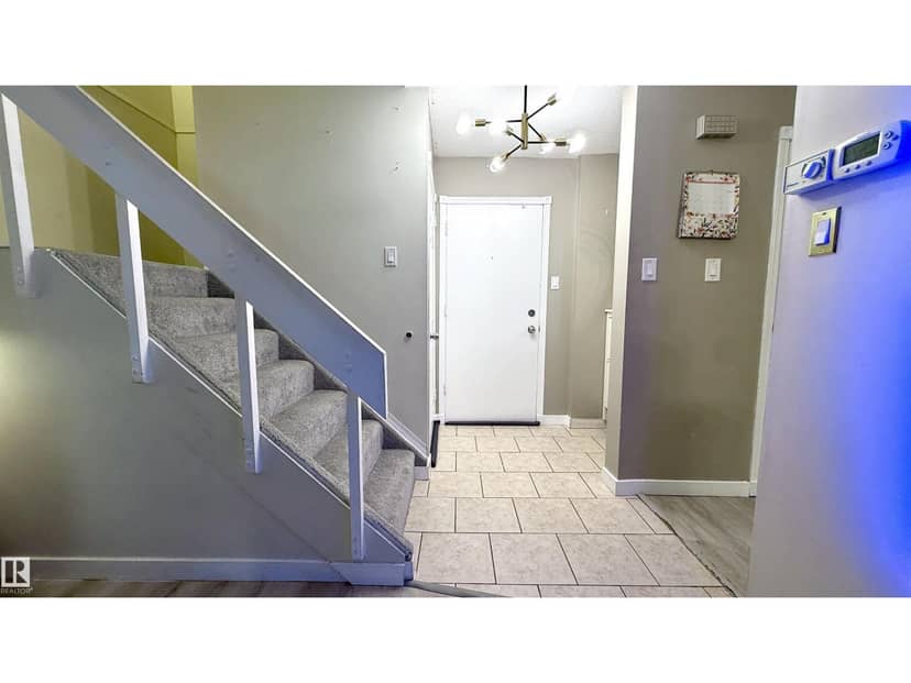 #H 16425 89 AV NW, Edmonton, photo 5
