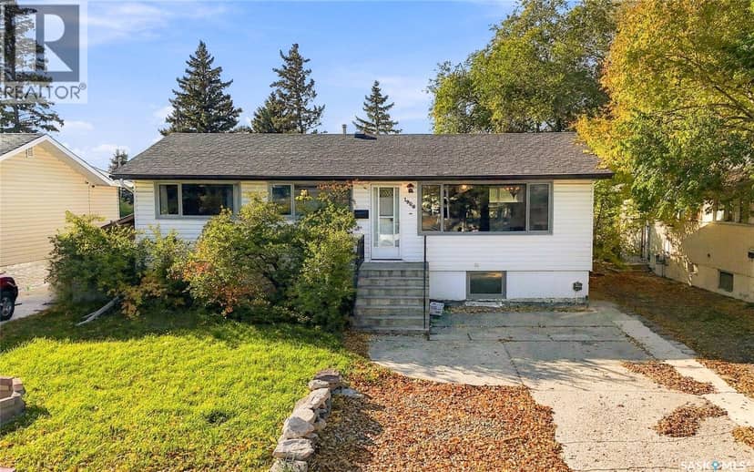 1906 St Charles AVENUE, Saskatoon, photo 2