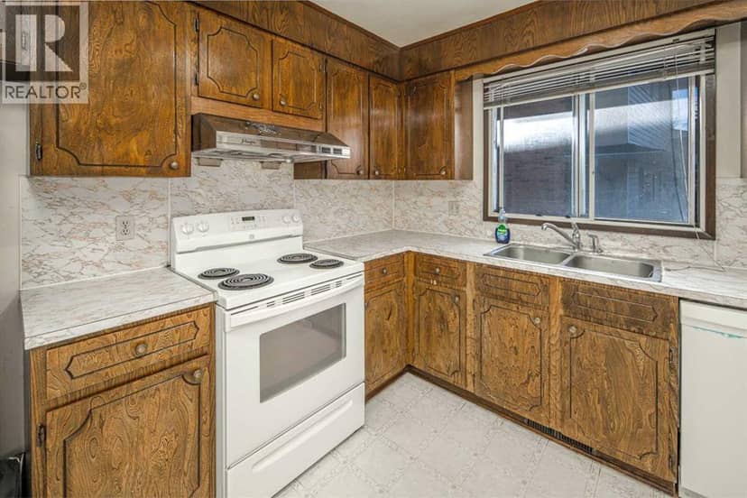 11407 Southdale Close SW, Calgary, photo 8