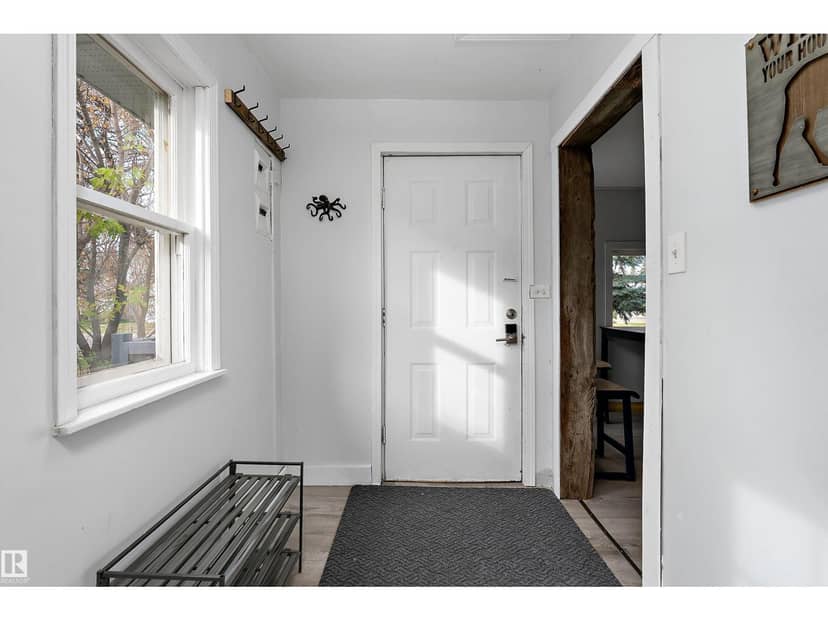 3913 53a ST, Wetaskiwin, photo 2