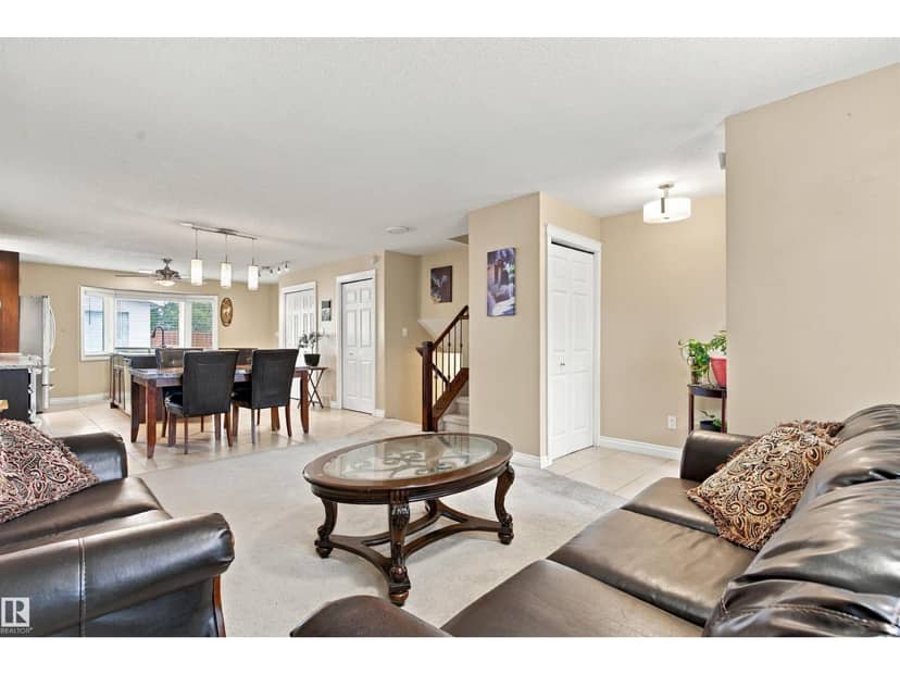 18208 99 AV NW, Edmonton, photo 7