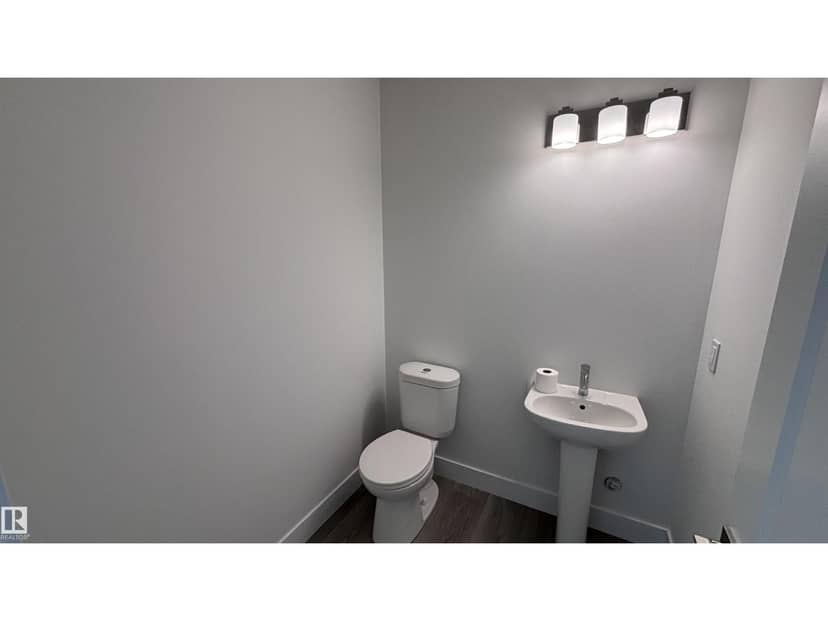 2748 Blatchford Rd NW, Edmonton, photo 8