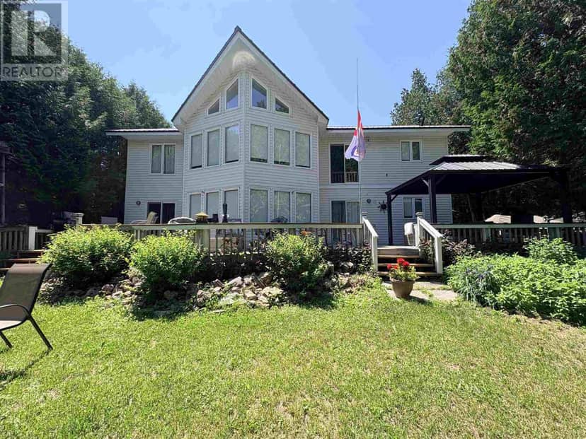 3882 Hamilton DR, Hilton, photo 3