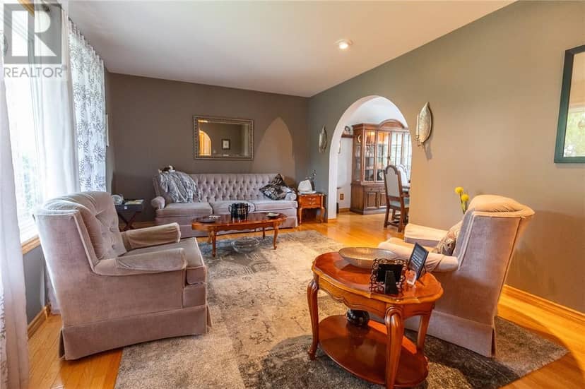 584 Mead Boulevard, Espanola, photo 6