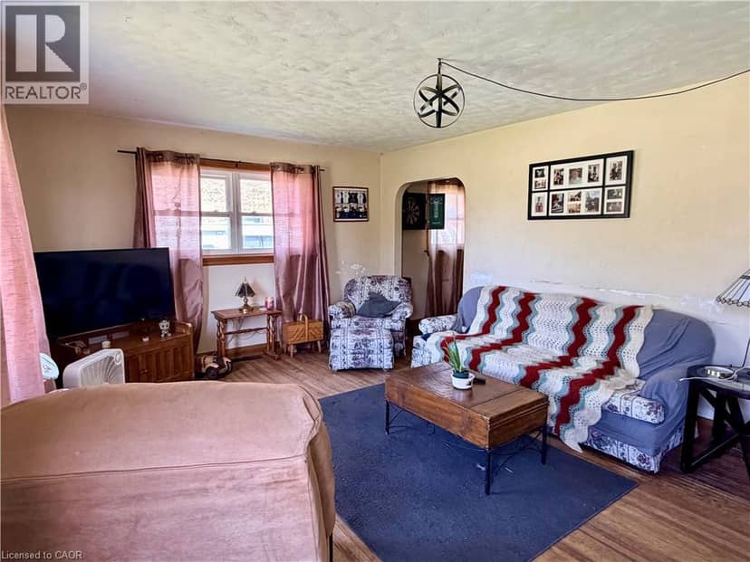 23 ERIE Avenue S, Fisherville, photo 8