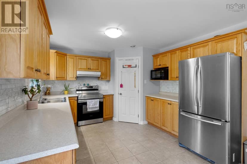 71 Yoon Court, Timberlea, photo 8