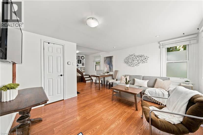 98 DUNDAS Street W, Paris, photo 7