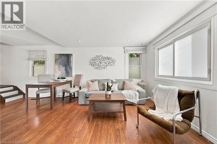 98 DUNDAS Street W, Paris, photo 8