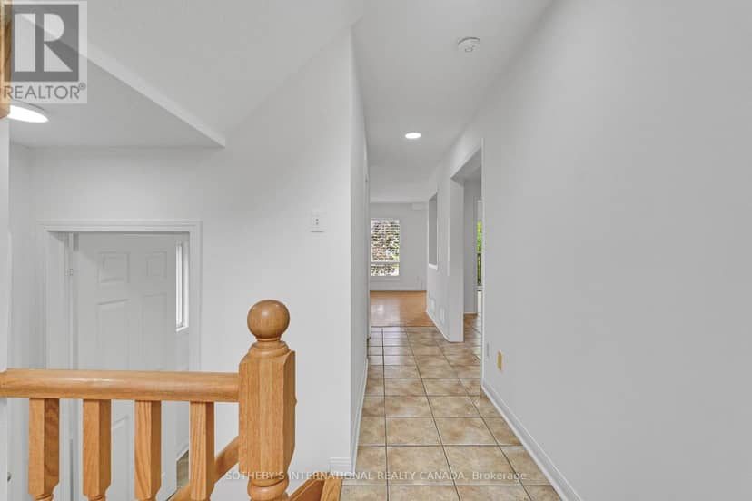 94 Formosa Drive, Richmond Hill, photo 7