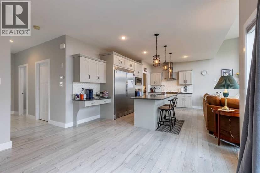 107 Westgate Drive, Coaldale, photo 7