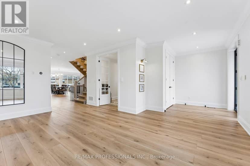7 Ranwood Drive, Toronto, photo 6