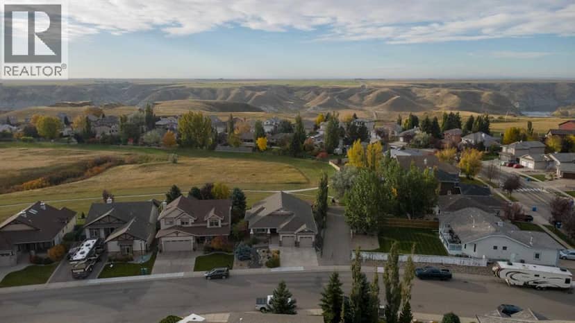 4 Canyoncrest Point W, Lethbridge, photo 3