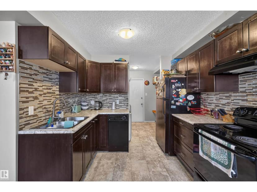 #102 14520 52 ST NW, Edmonton, photo 2