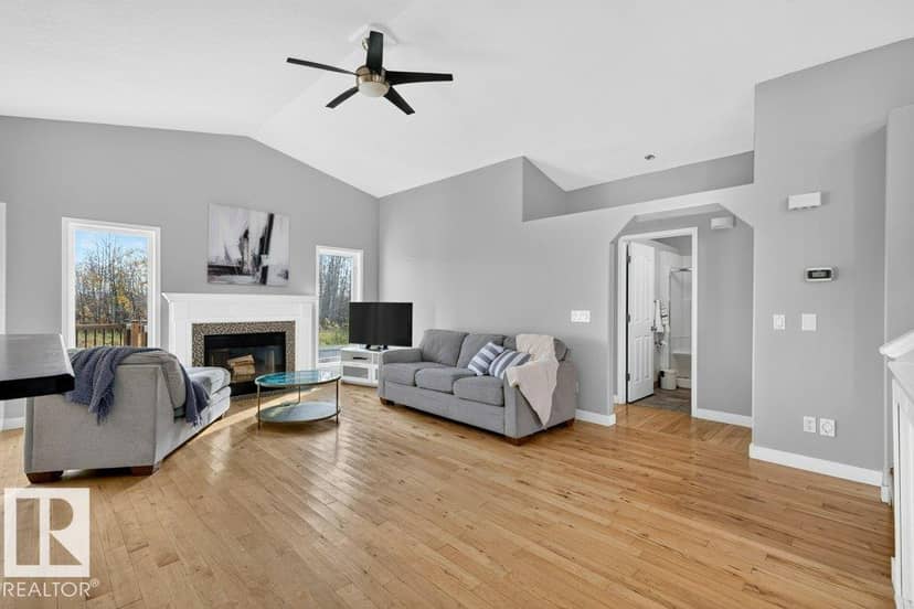 13 Harvest Co, St. Albert, photo 7