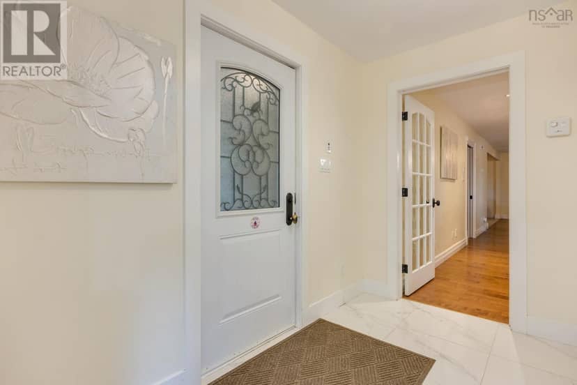9 Piggott Lake Rd, Lakelands, photo 2