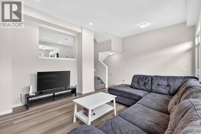 246 Cranbrook Square SE, Calgary, photo 7