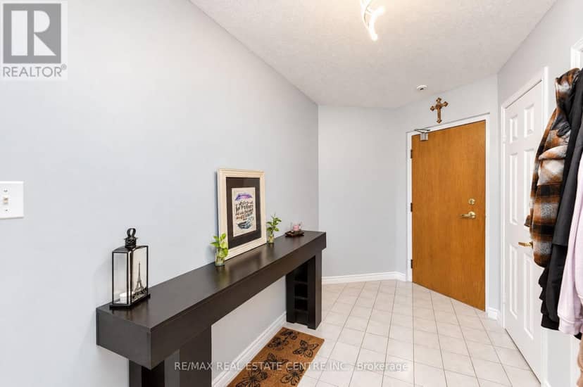 210 - 695 Richmond Street, London East, photo 8