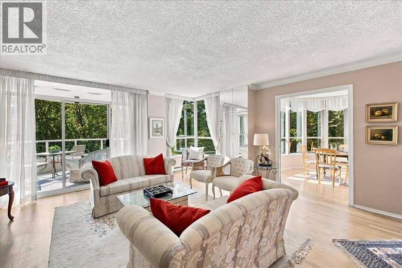 402 995 Roche Point Drive, North Vancouver