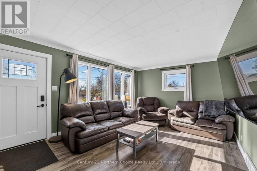 1038 1/2 Park Street, Kenora, photo 7