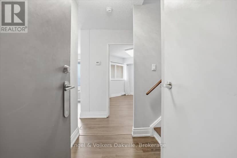 625 - 1000 Cedarglen Gate, Mississauga, photo 2