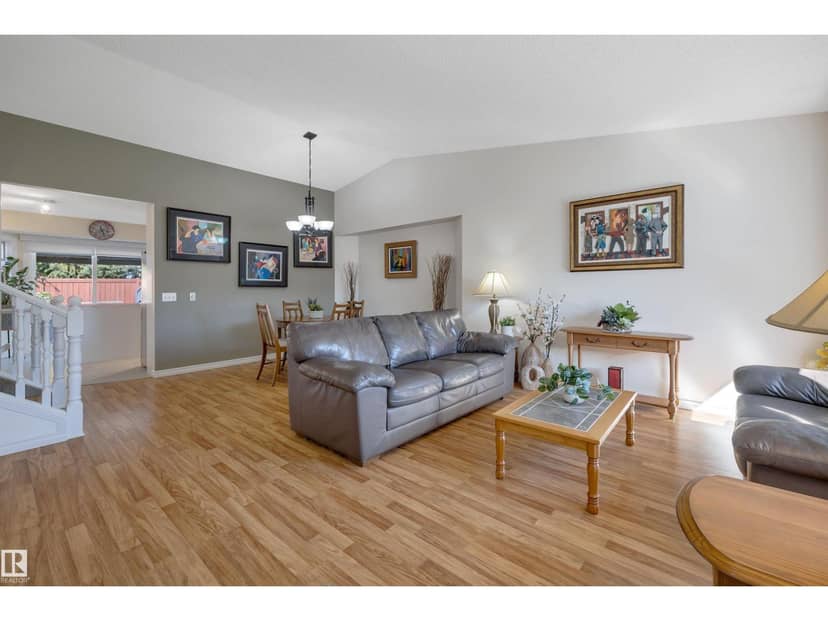 5735 152A AV NW, Edmonton, photo 3