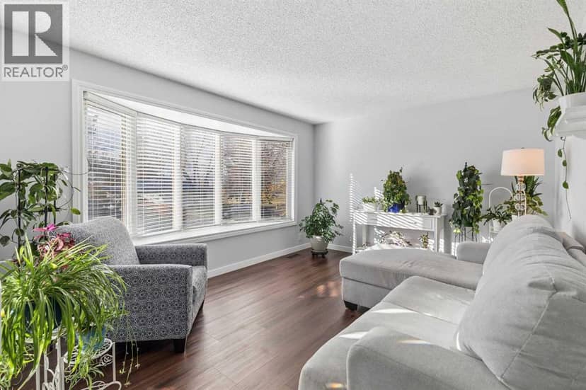 440 Lynnover Way SE, Calgary, photo 3