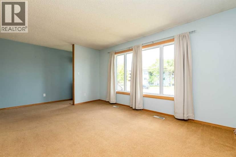 3408 52 Avenue, Lloydminster, photo 4