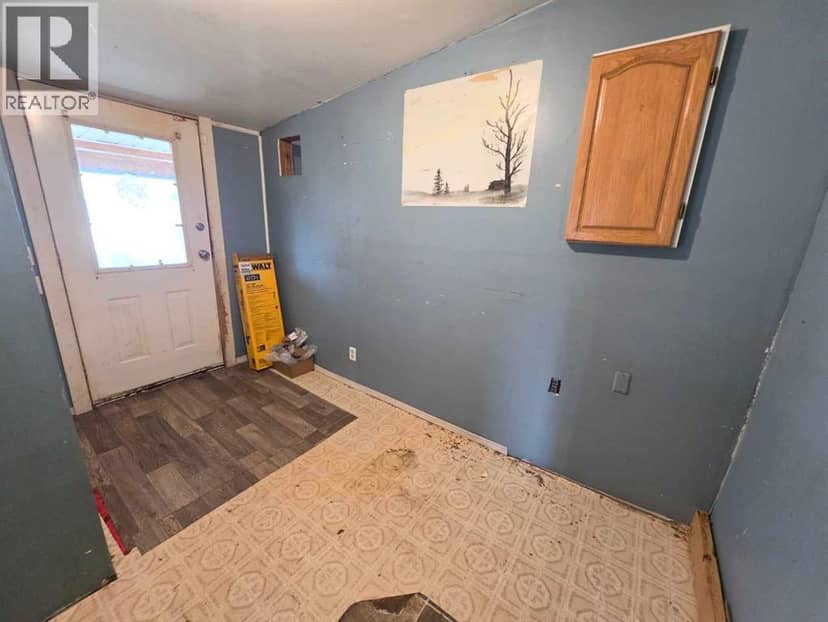4611 48 Street, Rycroft, photo 4