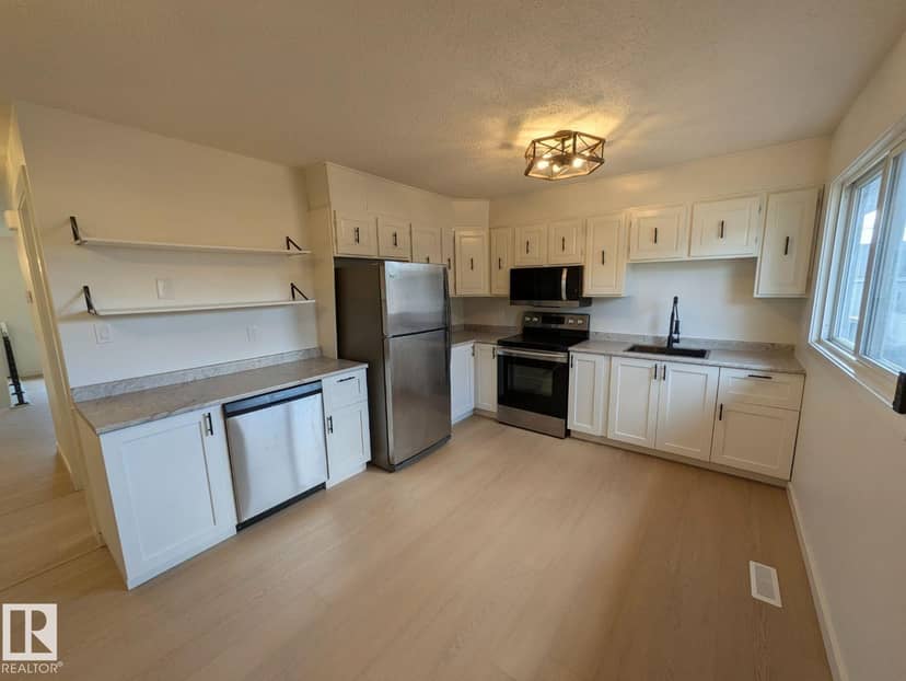 12716 125 ST NW, Edmonton, photo 5