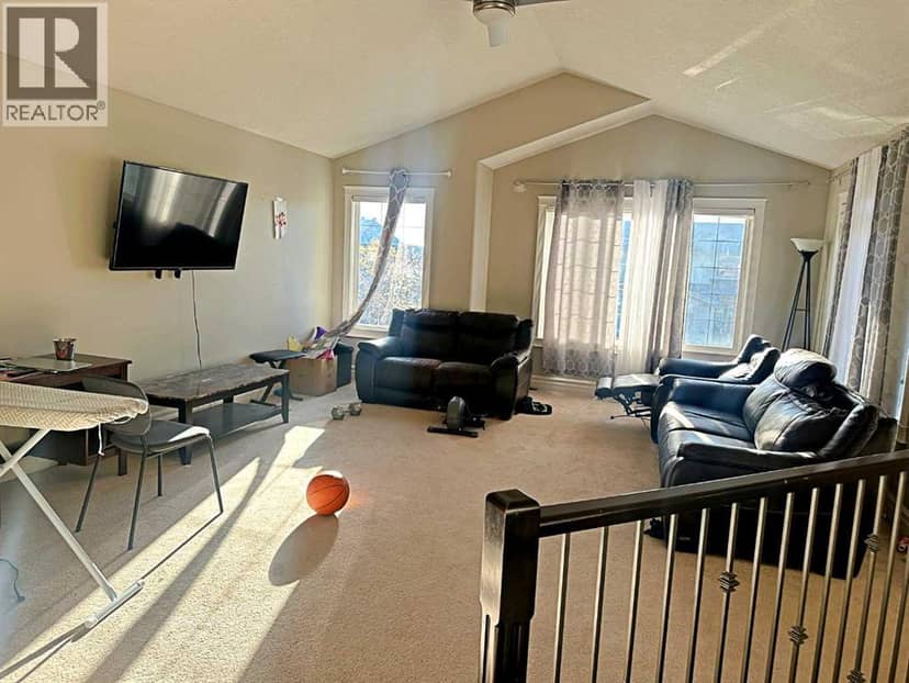 110 Pebble Lane, Fort McMurray, photo 4